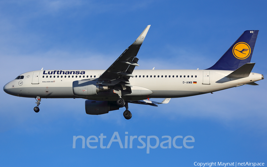 Lufthansa Airbus A320-214 (D-AIWB) | Photo 260640