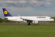 Lufthansa Airbus A320-214 (D-AIWB) at  Hamburg - Fuhlsbuettel (Helmut Schmidt), Germany