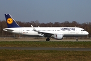 Lufthansa Airbus A320-214 (D-AIWB) at  Hamburg - Fuhlsbuettel (Helmut Schmidt), Germany