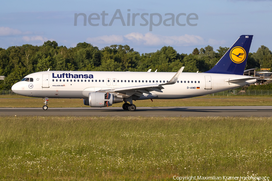 Lufthansa Airbus A320-214 (D-AIWB) | Photo 521872