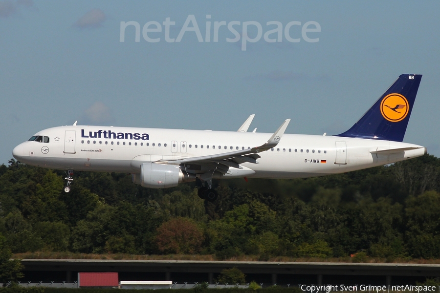 Lufthansa Airbus A320-214 (D-AIWB) | Photo 522289