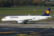 Lufthansa Airbus A320-214 (D-AIWB) at  Hamburg - Fuhlsbuettel (Helmut Schmidt), Germany