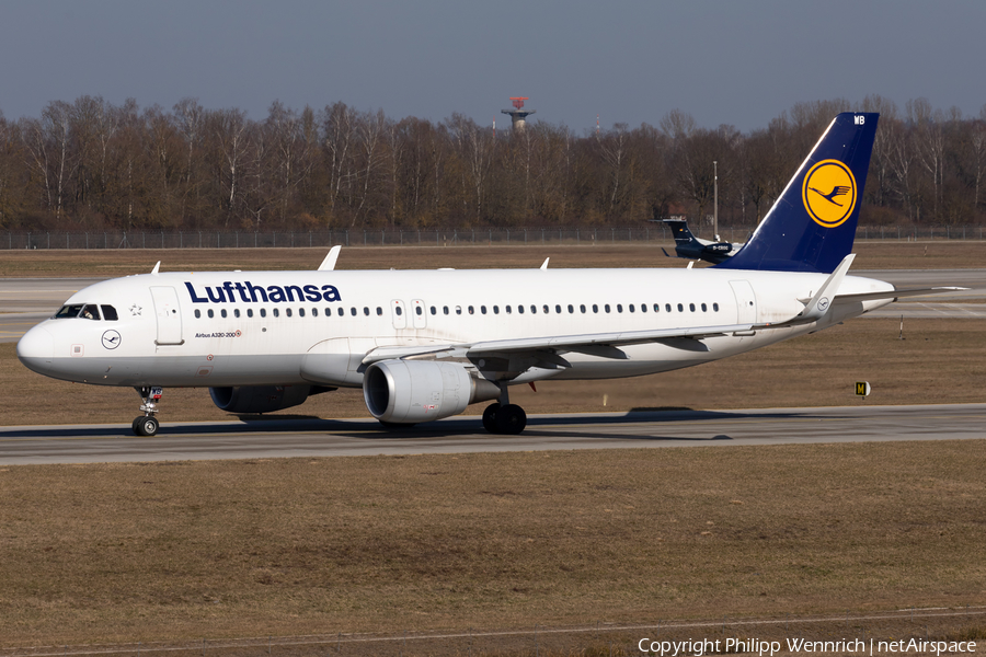 Lufthansa Airbus A320-214 (D-AIWB) | Photo 563920