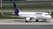 Lufthansa Airbus A320-214 (D-AIWC) at  Hamburg - Fuhlsbuettel (Helmut Schmidt), Germany