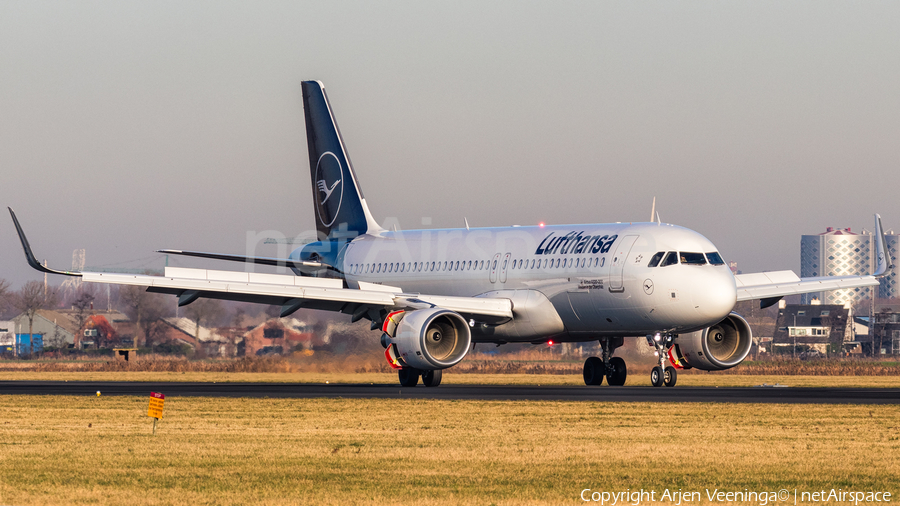 Lufthansa Airbus A320-214 (D-AIWD) | Photo 381319