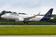 Lufthansa Airbus A320-214 (D-AIWD) at  Hamburg - Fuhlsbuettel (Helmut Schmidt), Germany