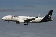 Lufthansa Airbus A320-214 (D-AIWD) at  Hamburg - Fuhlsbuettel (Helmut Schmidt), Germany