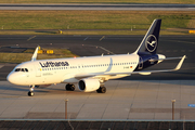 Lufthansa Airbus A320-214 (D-AIWE) at  Dusseldorf - International, Germany