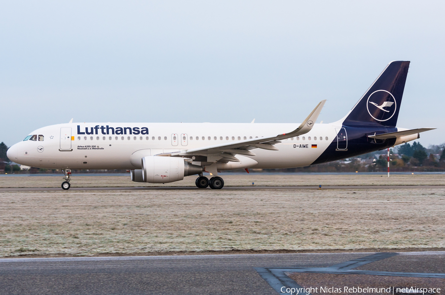 Lufthansa Airbus A320-214 (D-AIWE) | Photo 291163