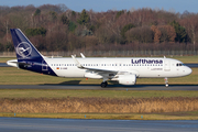 Lufthansa Airbus A320-214 (D-AIWE) at  Hamburg - Fuhlsbuettel (Helmut Schmidt), Germany