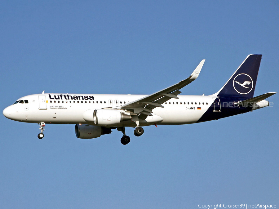 Lufthansa Airbus A320-214 (D-AIWE) | Photo 324920