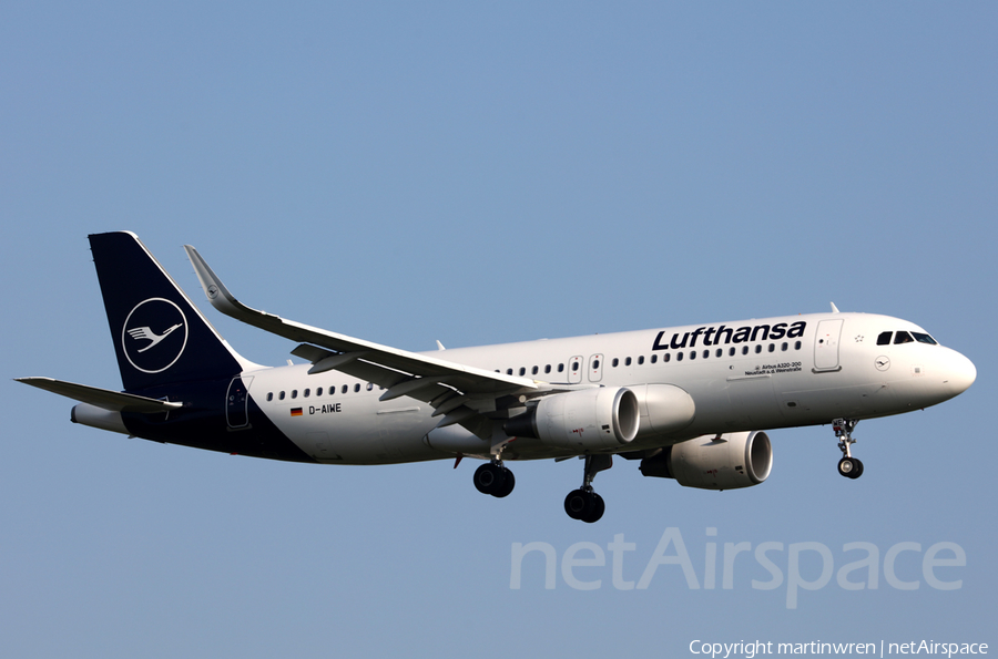 Lufthansa Airbus A320-214 (D-AIWE) | Photo 312315