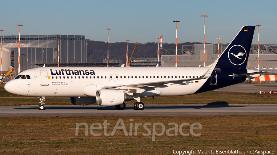 Lufthansa Airbus A320-214 (D-AIWE) | Photo 292572