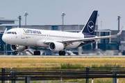 Lufthansa Airbus A320-214 (D-AIWF) at  Berlin Brandenburg, Germany