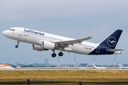 Lufthansa Airbus A320-214 (D-AIWF) at  Berlin Brandenburg, Germany