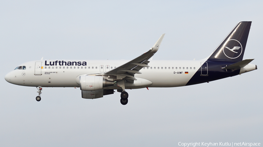 Lufthansa Airbus A320-214 (D-AIWF) | Photo 607545