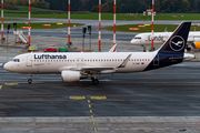 Lufthansa Airbus A320-214 (D-AIWF) at  Hamburg - Fuhlsbuettel (Helmut Schmidt), Germany