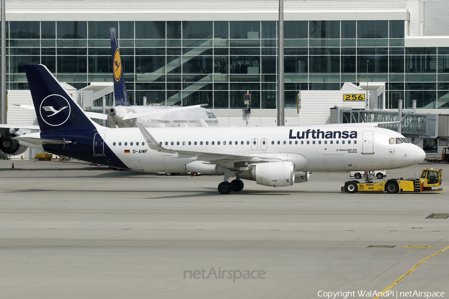 Lufthansa Airbus A320-214 (D-AIWF) | Photo 588083