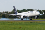 Lufthansa Airbus A320-214 (D-AIWG) at  Hamburg - Fuhlsbuettel (Helmut Schmidt), Germany