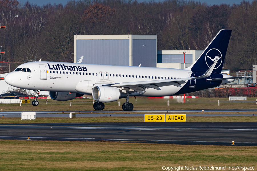 Lufthansa Airbus A320-214 (D-AIWG) | Photo 489131