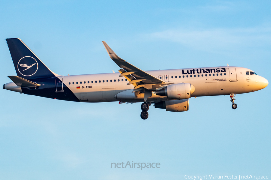 Lufthansa Airbus A320-214 (D-AIWH) | Photo 404903