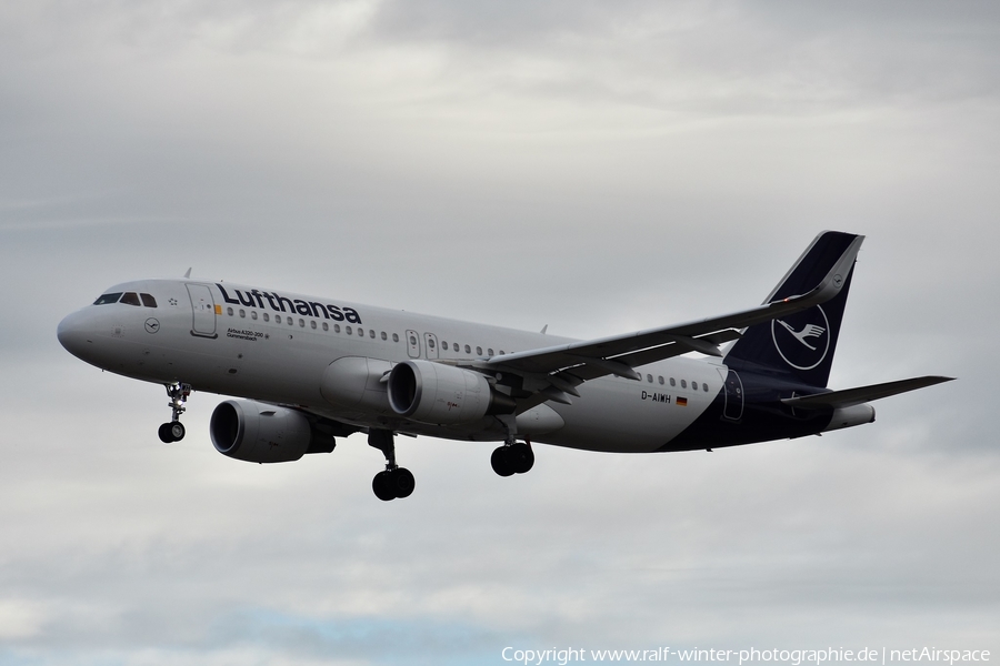 Lufthansa Airbus A320-214 (D-AIWH) | Photo 504330