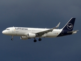 Lufthansa Airbus A320-214 (D-AIWH) at  Frankfurt am Main, Germany