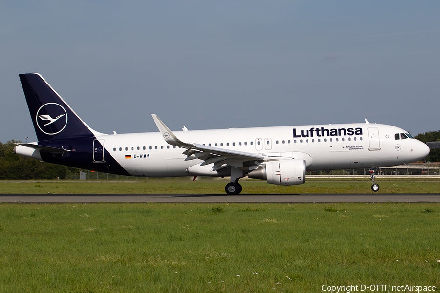Lufthansa Airbus A320-214 (D-AIWH) | Photo 343847