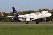 Lufthansa Airbus A320-214 (D-AIWI) at  Hamburg - Fuhlsbuettel (Helmut Schmidt), Germany