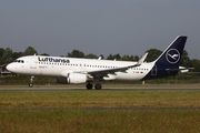 Lufthansa Airbus A320-214 (D-AIWI) at  Hamburg - Fuhlsbuettel (Helmut Schmidt), Germany