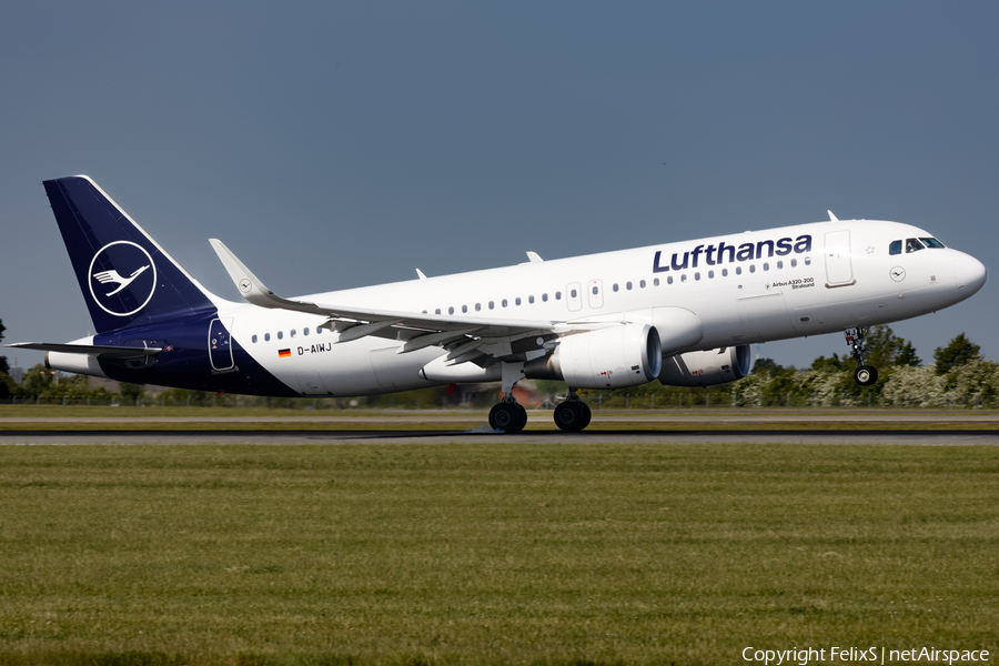 Lufthansa Airbus A320-214 (D-AIWJ) | Photo 626219