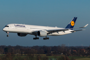 Lufthansa Airbus A350-941 (D-AIXA) at  Hannover - Langenhagen, Germany