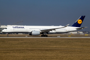Lufthansa Airbus A350-941 (D-AIXA) at  Munich, Germany