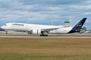 Lufthansa Airbus A350-941 (D-AIXA) at  Munich, Germany