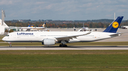 Lufthansa Airbus A350-941 (D-AIXB) at  Munich, Germany