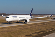 Lufthansa Airbus A350-941 (D-AIXB) at  Munich, Germany