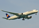 Lufthansa Airbus A350-941 (D-AIXB) at  Singapore - Changi, Singapore