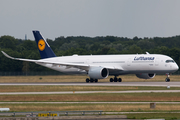 Lufthansa Airbus A350-941 (D-AIXC) at  Munich, Germany