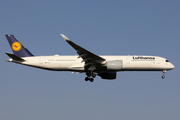 Lufthansa Airbus A350-941 (D-AIXD) at  Frankfurt am Main, Germany