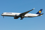 Lufthansa Airbus A350-941 (D-AIXD) at  Frankfurt am Main, Germany