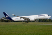 Lufthansa Airbus A350-941 (D-AIXD) at  Hannover - Langenhagen, Germany