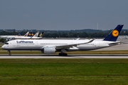 Lufthansa Airbus A350-941 (D-AIXE) at  Munich, Germany