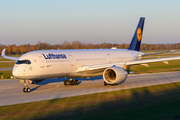 Lufthansa Airbus A350-941 (D-AIXF) at  Munich, Germany