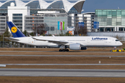 Lufthansa Airbus A350-941 (D-AIXF) at  Munich, Germany