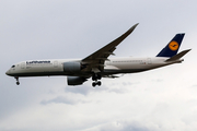 Lufthansa Airbus A350-941 (D-AIXG) at  Luqa - Malta International, Malta