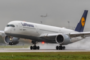 Lufthansa Airbus A350-941 (D-AIXG) at  Munich, Germany