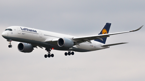 Lufthansa Airbus A350-941 (D-AIXH) at  Hamburg - Fuhlsbuettel (Helmut Schmidt), Germany