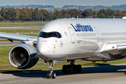 Lufthansa Airbus A350-941 (D-AIXH) at  Munich, Germany