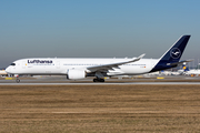 Lufthansa Airbus A350-941 (D-AIXI) at  Munich, Germany