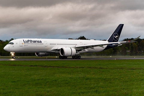 Lufthansa Airbus A350-941 (D-AIXJ) at  Hamburg - Fuhlsbuettel (Helmut Schmidt), Germany